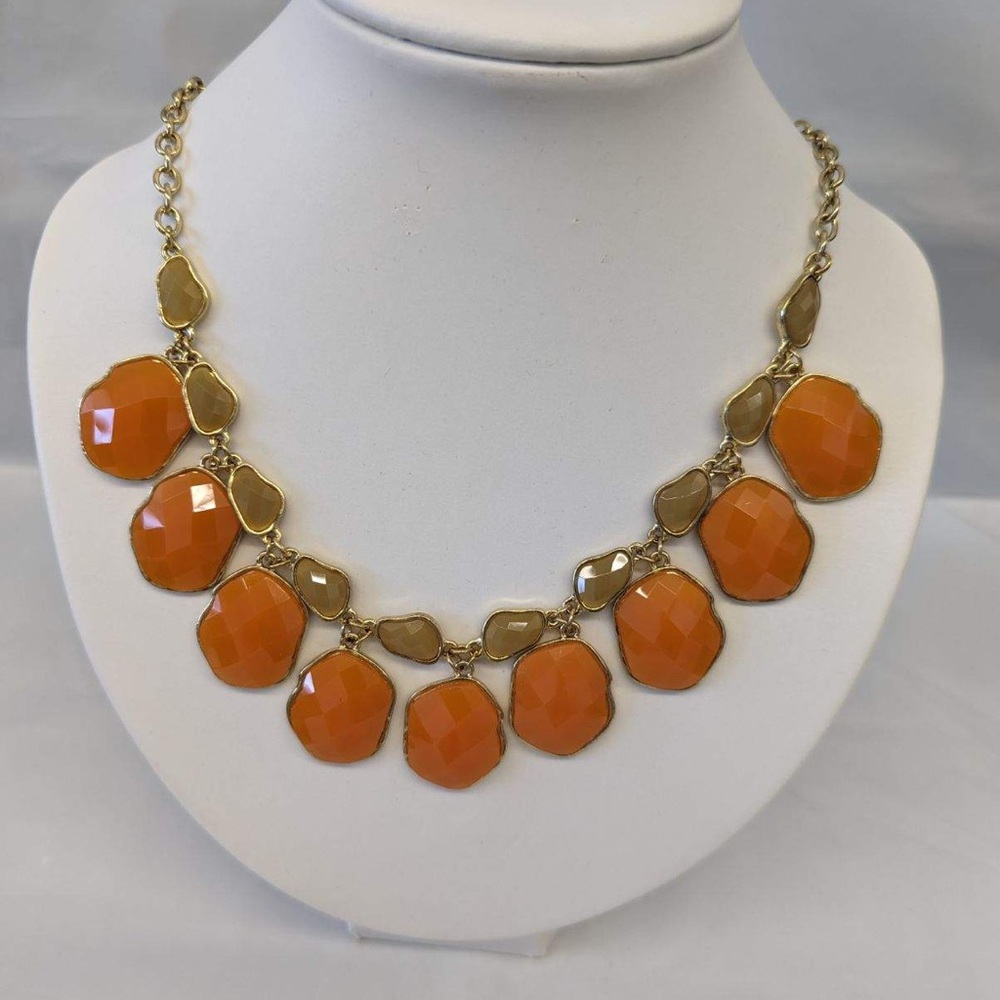 Lily brand statement necklace never worn